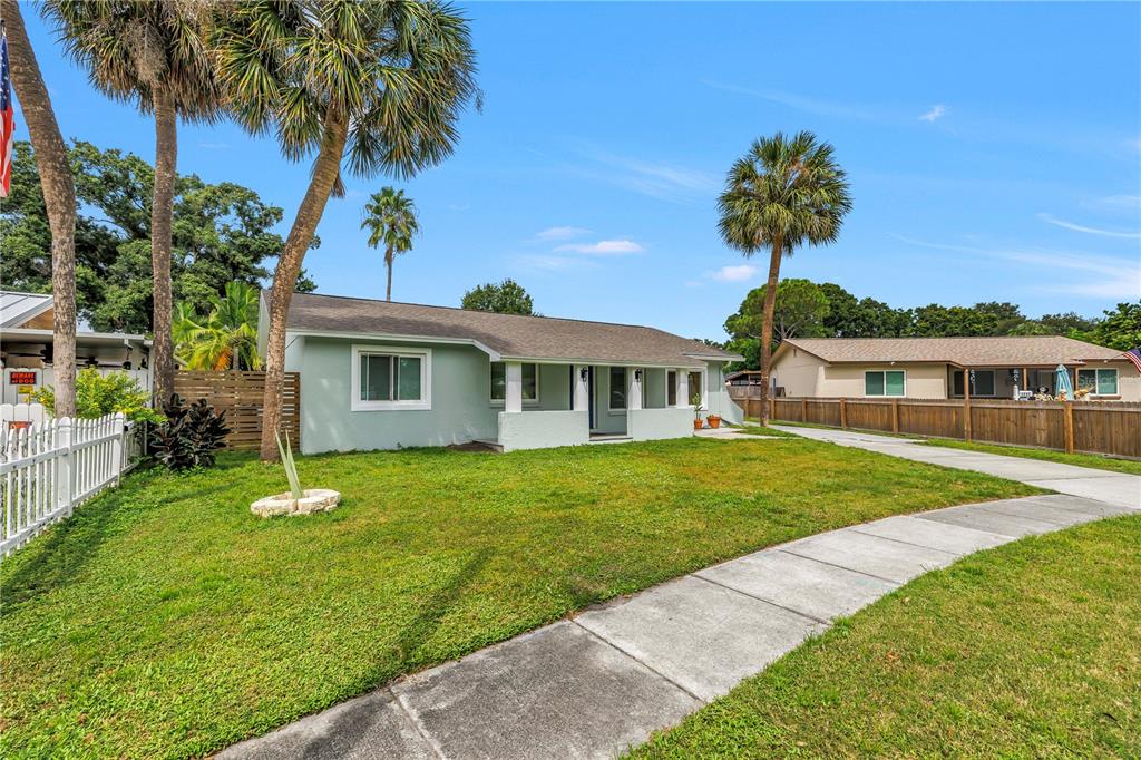 6039 99TH COURT, PINELLAS PARK, FL — photo 4 of 30
