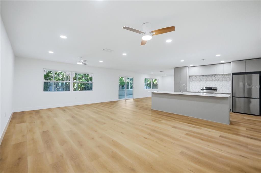4803 21ST AVENUE W, BRADENTON, FL — photo 2 of 29