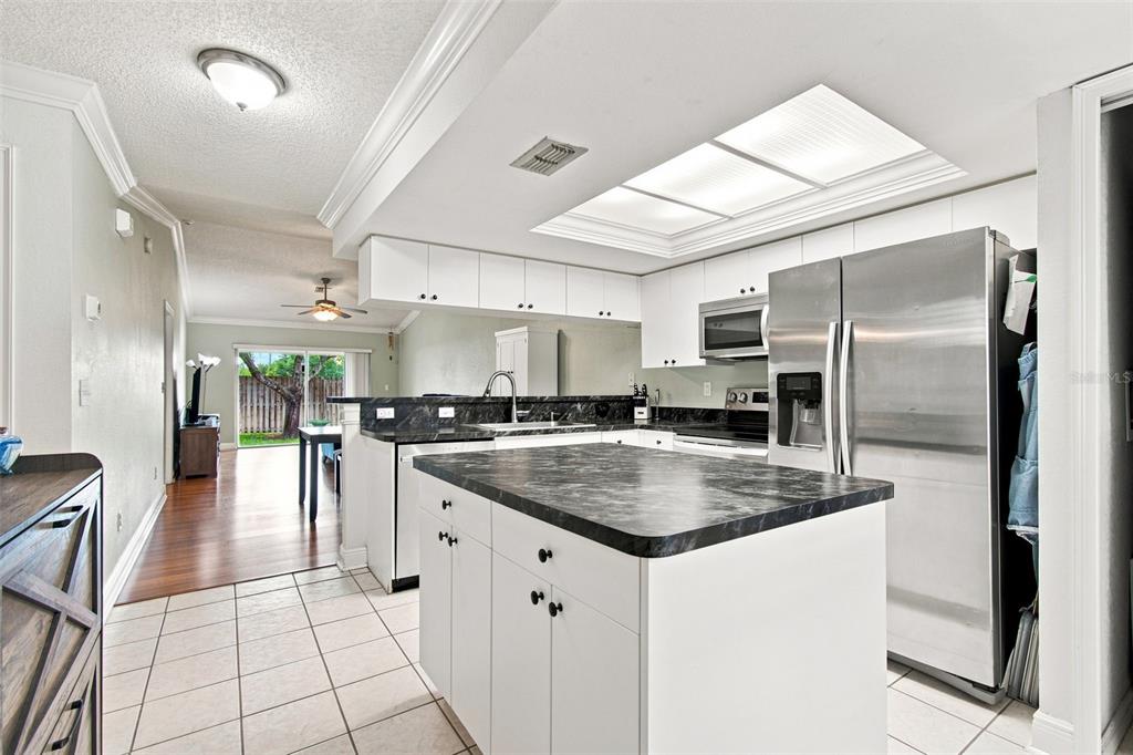 10853 43RD STREET N UNIT 1307, CLEARWATER, FL — photo 3 of 29