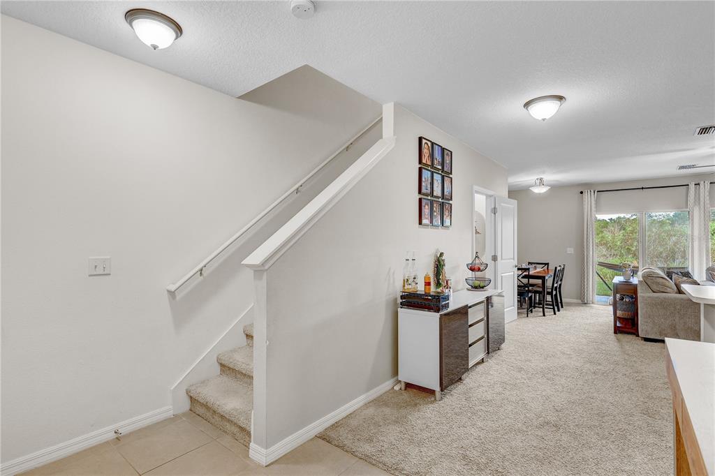 9904 HOUND CHASE DRIVE, GIBSONTON, FL — photo 5 of 30