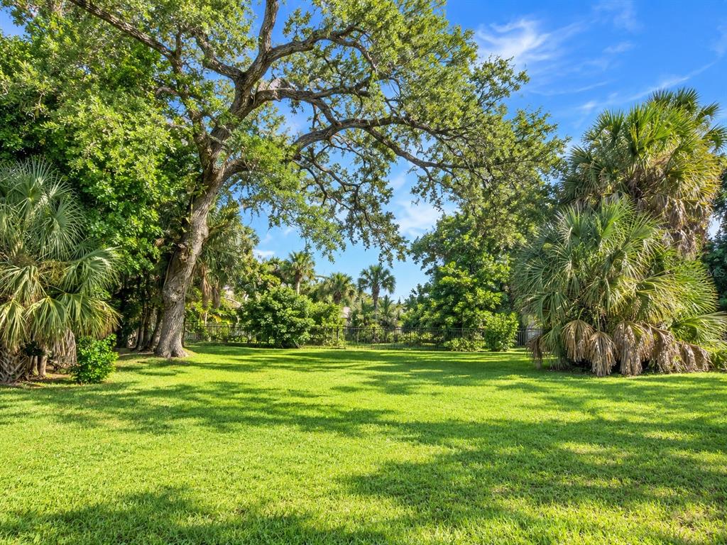 LOT 12 MONTCLAIR DRIVE, SARASOTA, FL — photo 5 of 9