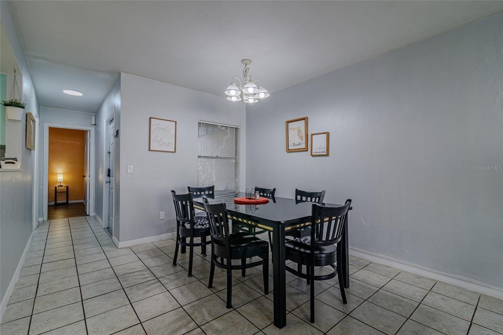 7200 SW 8TH AVENUE UNIT E27, GAINESVILLE, FL — photo 5 of 30