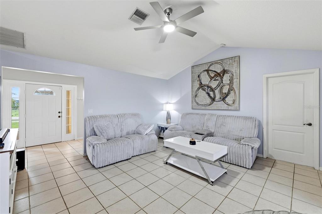 9910 GULFSTREAM BOULEVARD, ENGLEWOOD, FL — photo 4 of 30