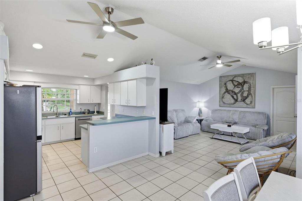9910 GULFSTREAM BOULEVARD, ENGLEWOOD, FL — photo 5 of 30