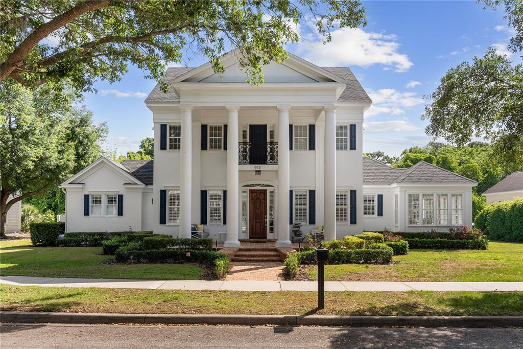 913 WESTPARK DR