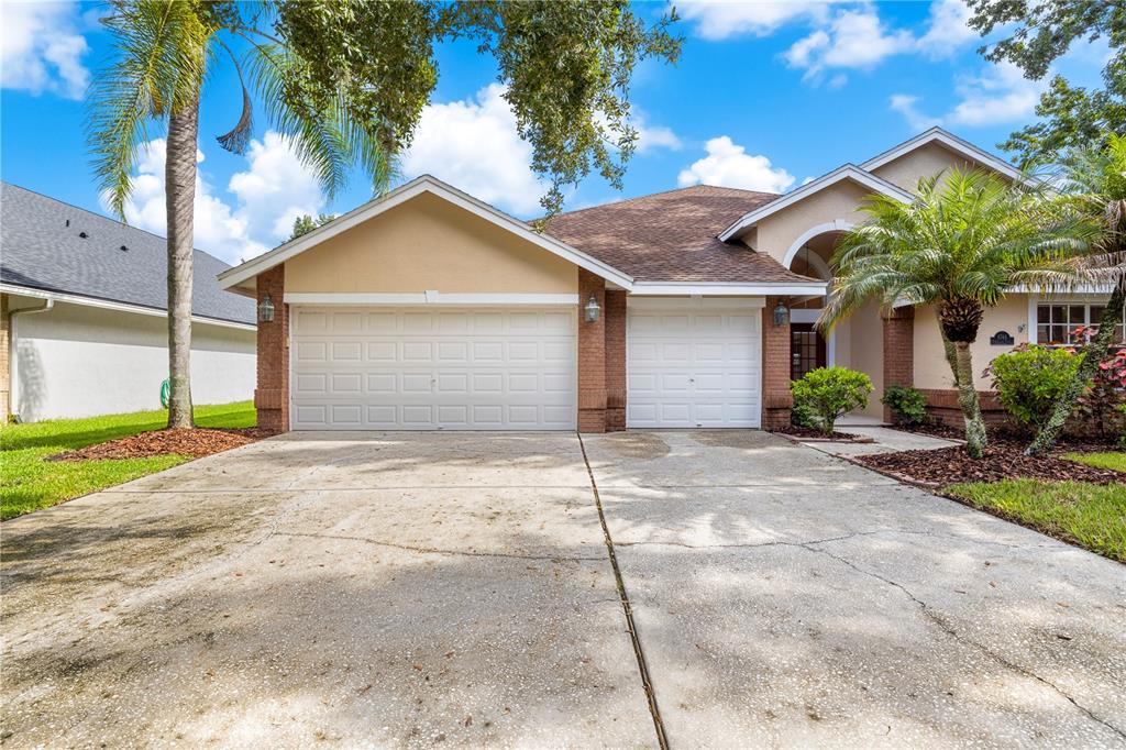 8746 TANTALLON CIRCLE, TAMPA, FL — photo 4 of 30