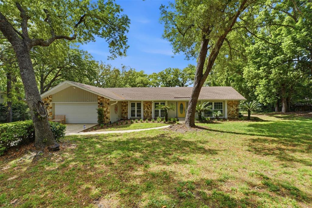 210 E SWEETWATER CREEK DRIVE