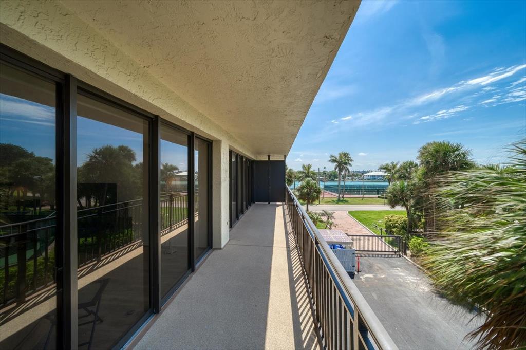 7600 BAYSHORE DRIVE UNIT 202, TREASURE ISLAND, FL — photo 4 of 29