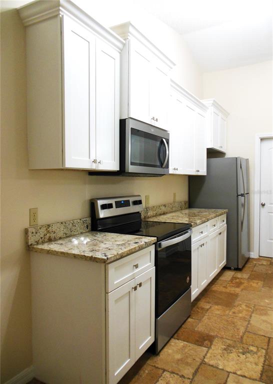 2136 E PARKTON DRIVE, DELTONA, FL — photo 3 of 26