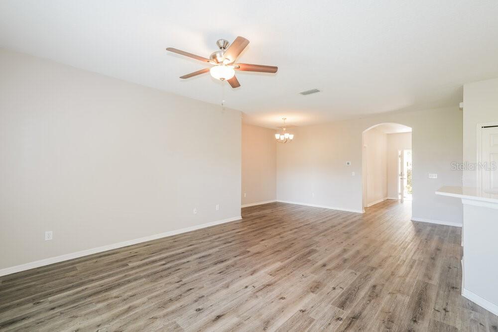 748 STAR POINTE DRIVE, SEFFNER, FL — photo 3 of 16