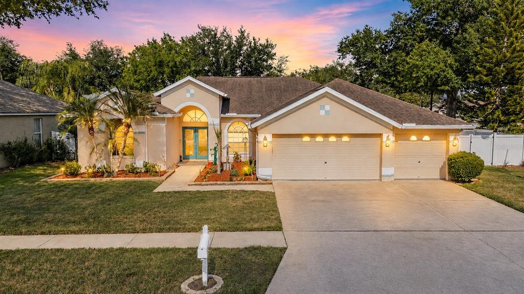 1821 PALM RIDGE PLACE
