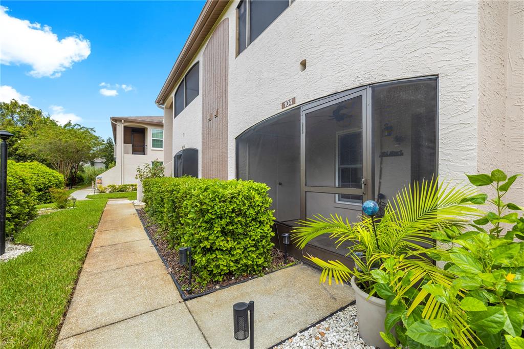 3016 BONAVENTURE CIRCLE UNIT 104, PALM HARBOR, FL — photo 4 of 30