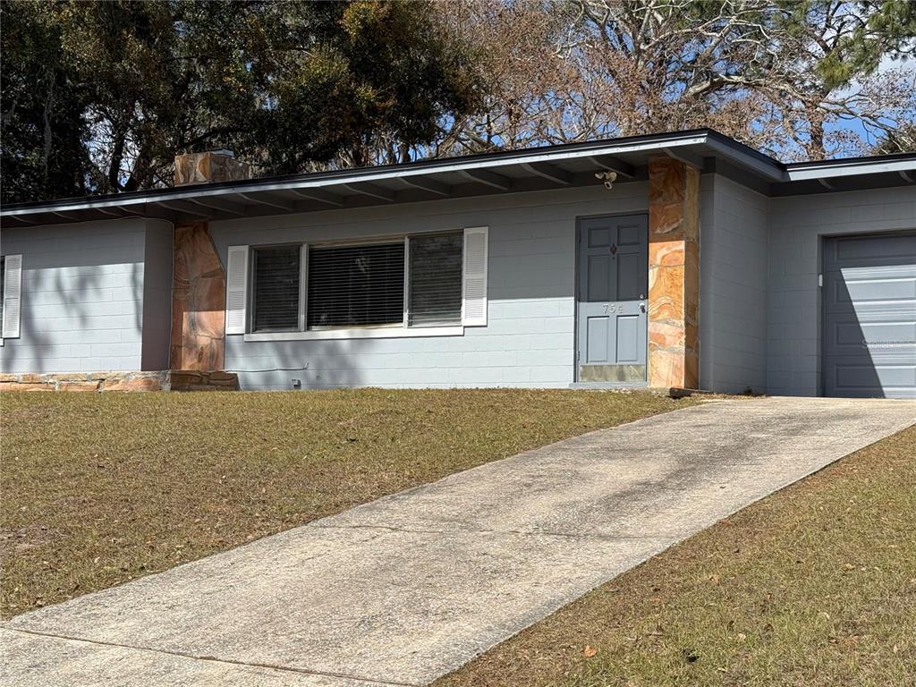 754 PINE LANE