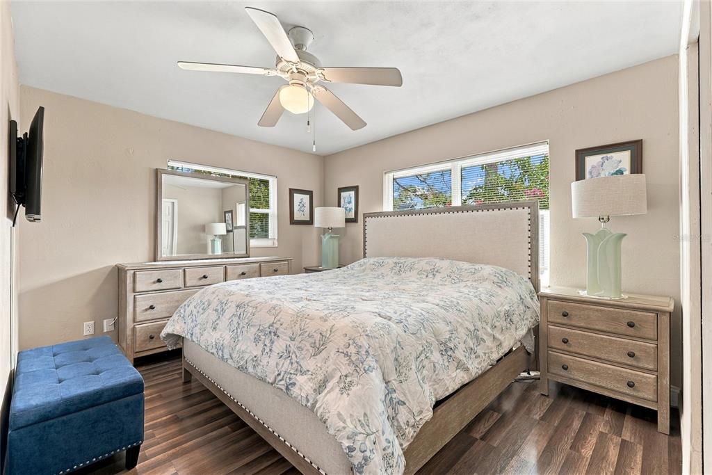 8030 5TH STREET N, ST PETERSBURG, FL — photo 3 of 30