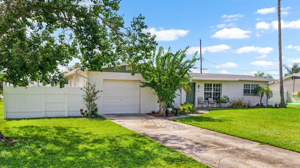 500 FLORIDA CIRCLE S, APOLLO BEACH, FL — photo 3 of 30
