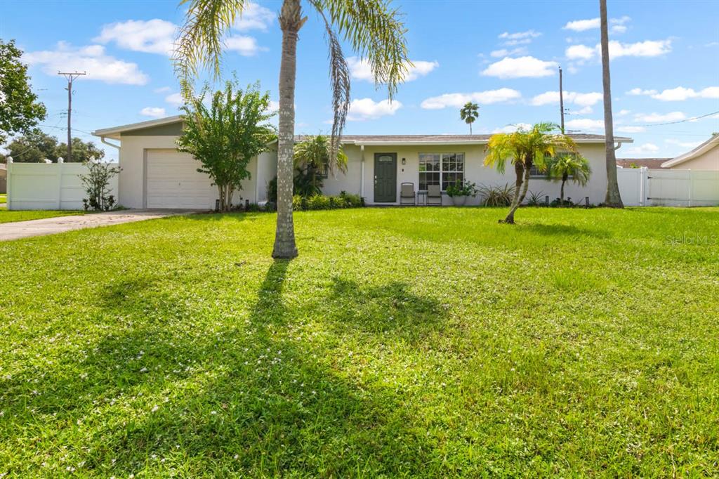 500 FLORIDA CIRCLE S, APOLLO BEACH, FL — photo 5 of 30