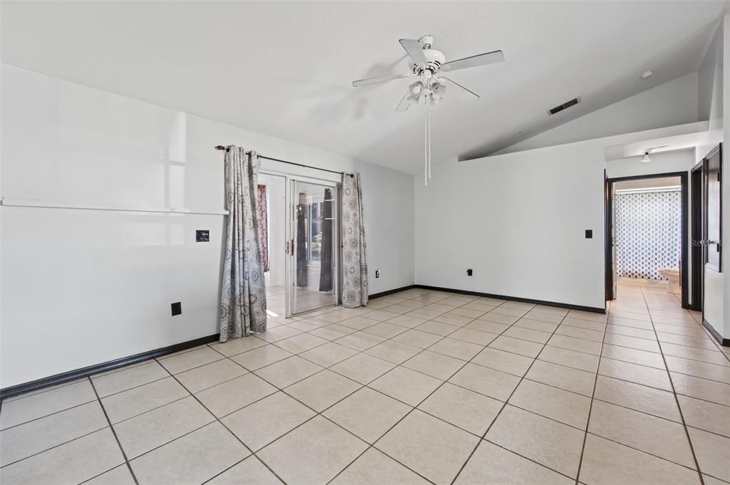 677 SAGAMORE DRIVE, DELTONA, FL — photo 3 of 39