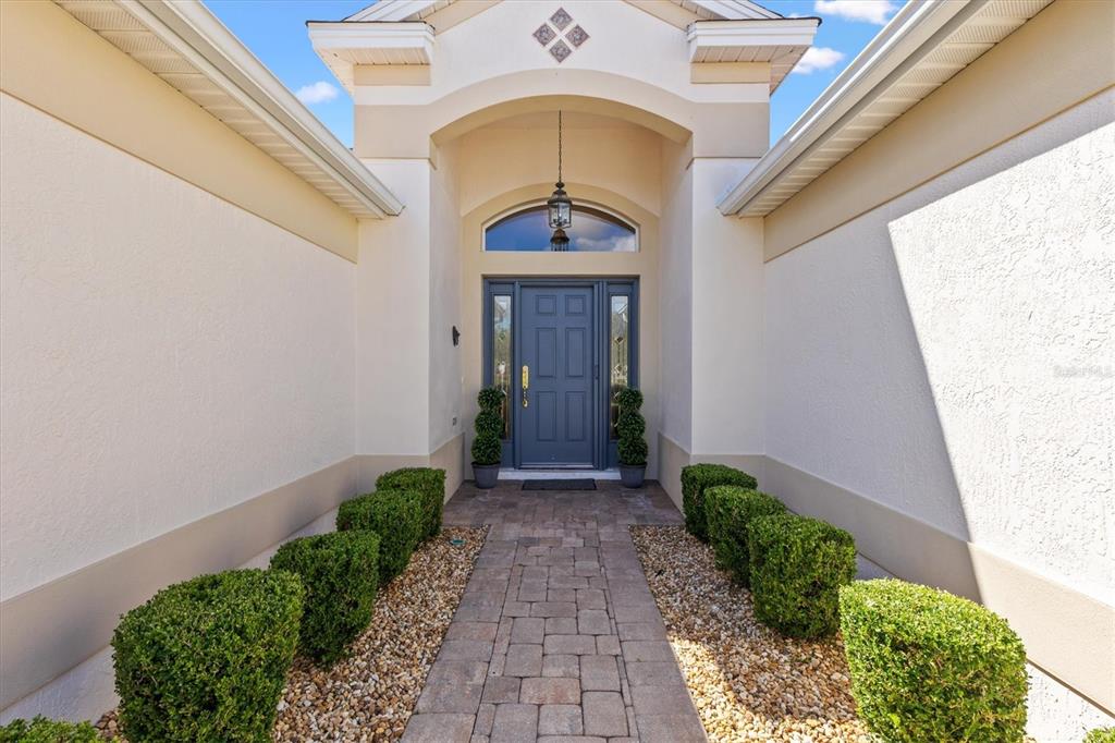 1302 LA ESTRELLITA WAY, THE VILLAGES, FL — photo 2 of 30