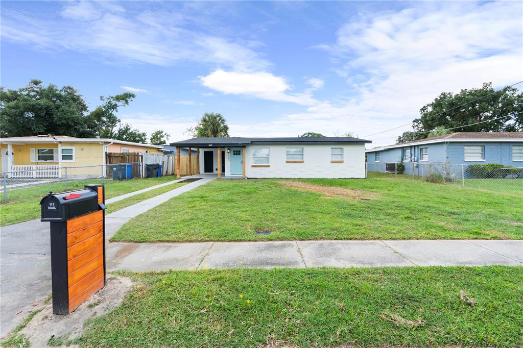 5205 S 82ND STREET, TAMPA, FL — photo 4 of 30