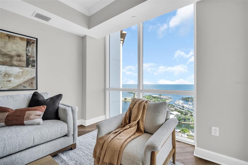 300 BEACH DRIVE NE UNIT 2604, ST PETERSBURG, FL — photo 4 of 30