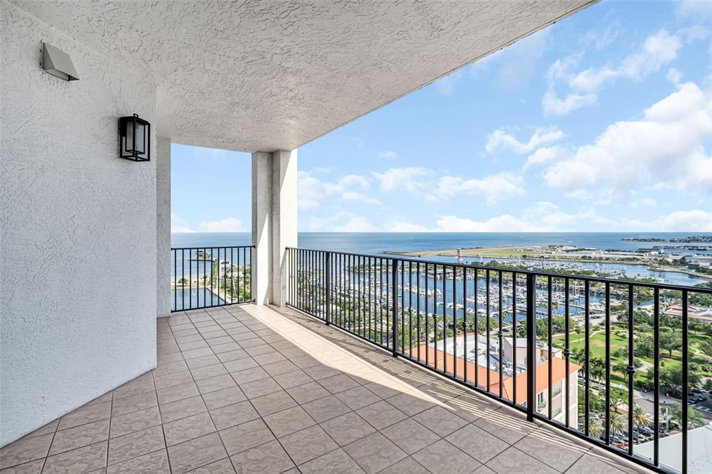 300 BEACH DRIVE NE UNIT 2604, ST PETERSBURG, FL — photo 5 of 30