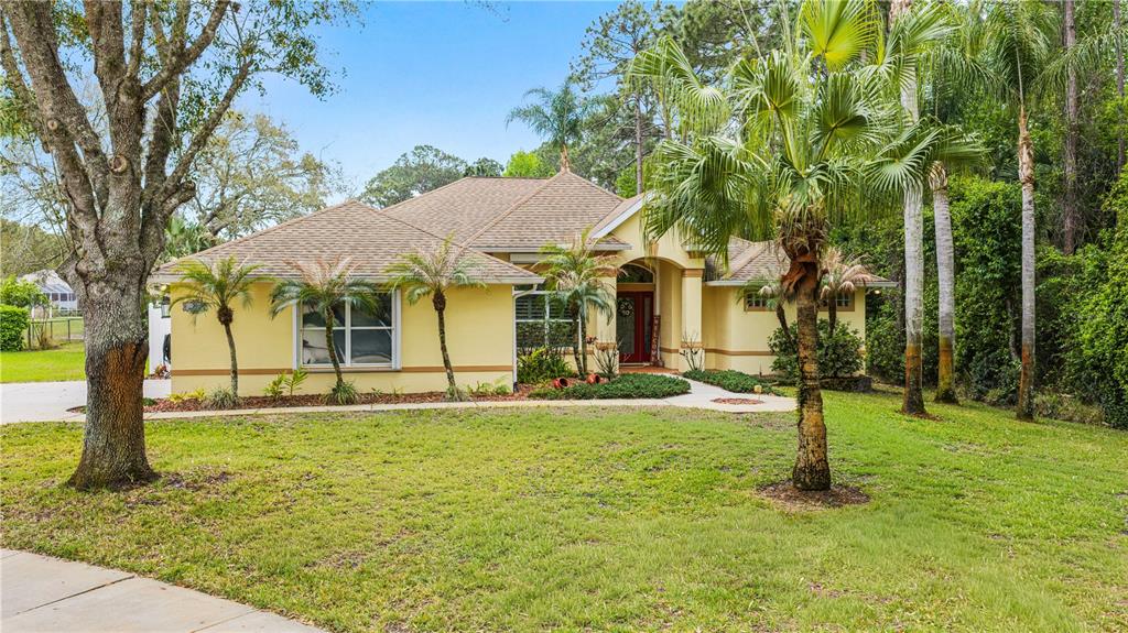 30 ACANTHUS CIRCLE