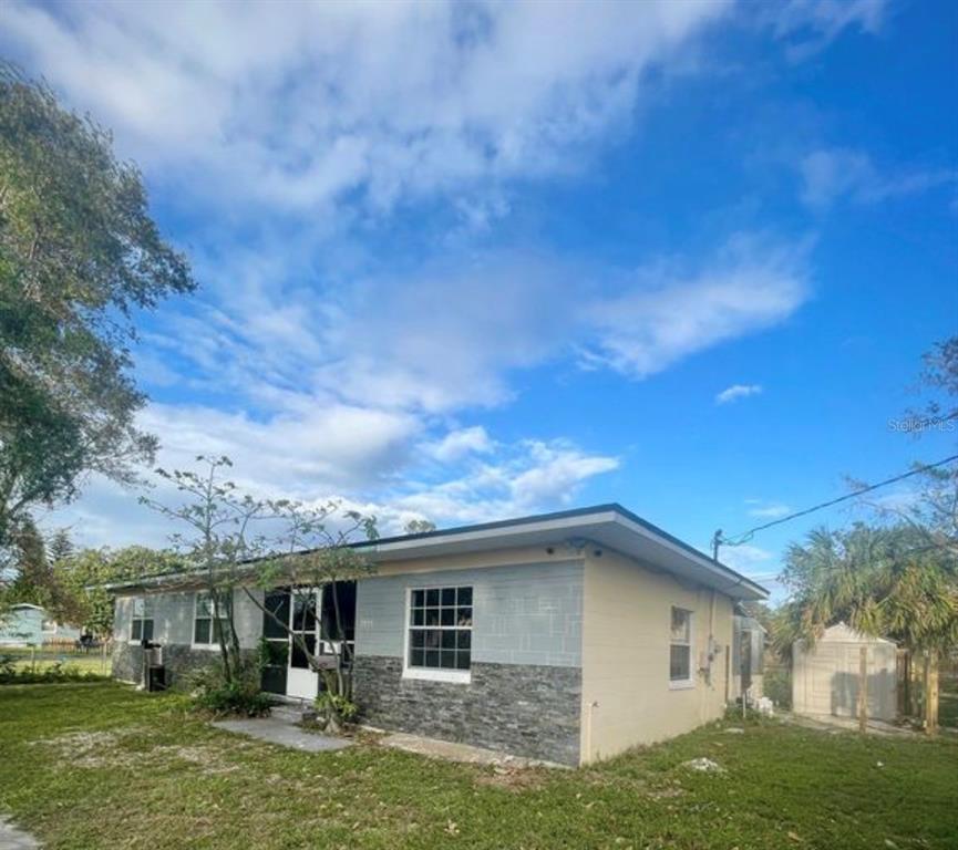 3995 40TH STREET N, ST PETERSBURG, FL — photo 2 of 20