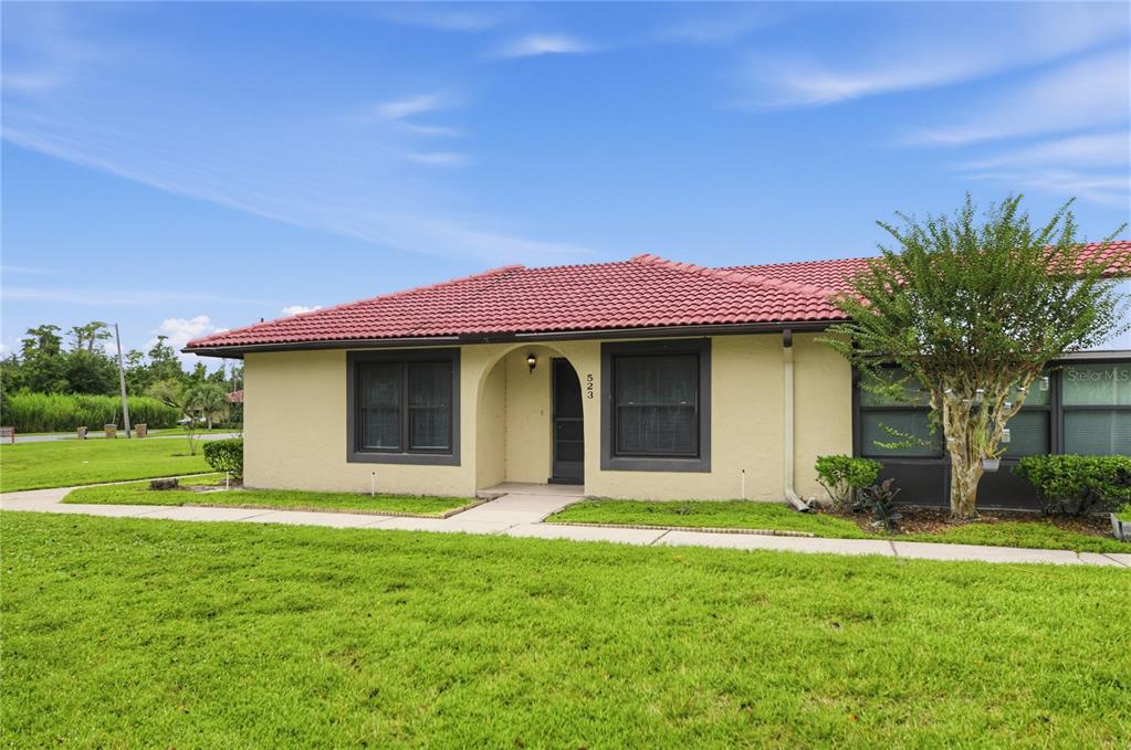 523 HUNTER CIRCLE, KISSIMMEE, FL — photo 2 of 30