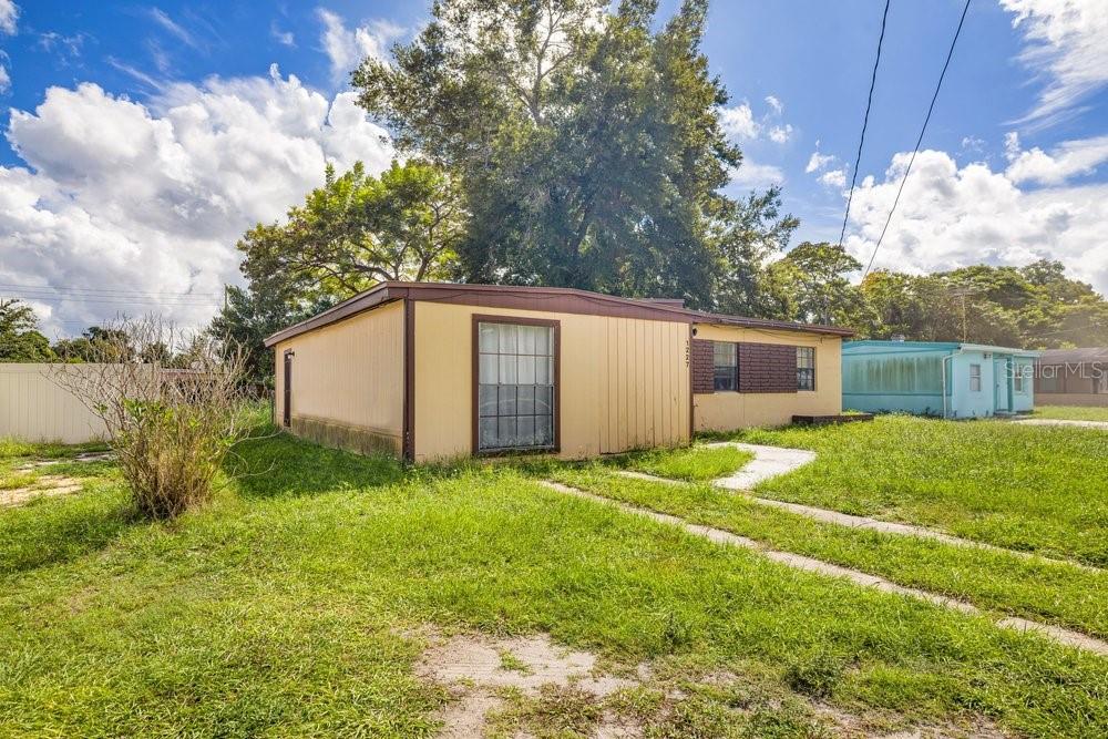 1227 N PINE HILLS ROAD, ORLANDO, FL — photo 2 of 32