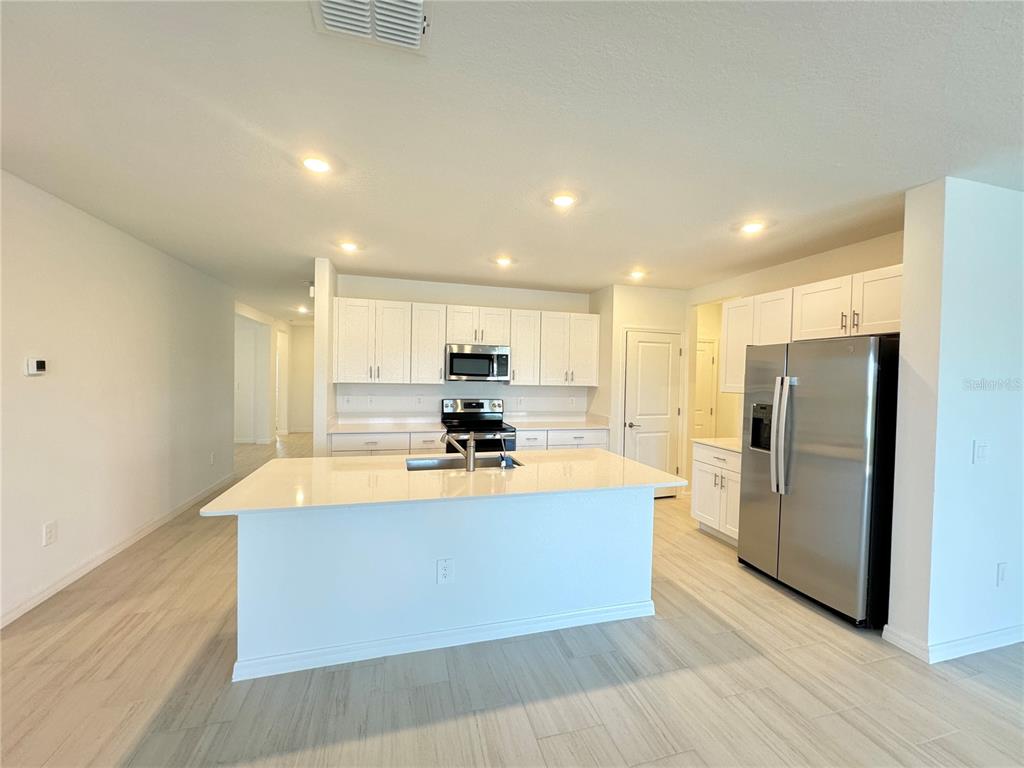 11414 LINDEN DEPOT ROAD, SAN ANTONIO, FL — photo 4 of 30