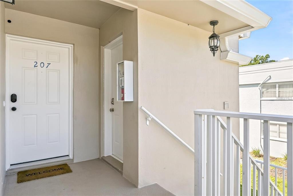 919 OSCEOLA ROAD UNIT 207, BELLEAIR, FL — photo 3 of 39