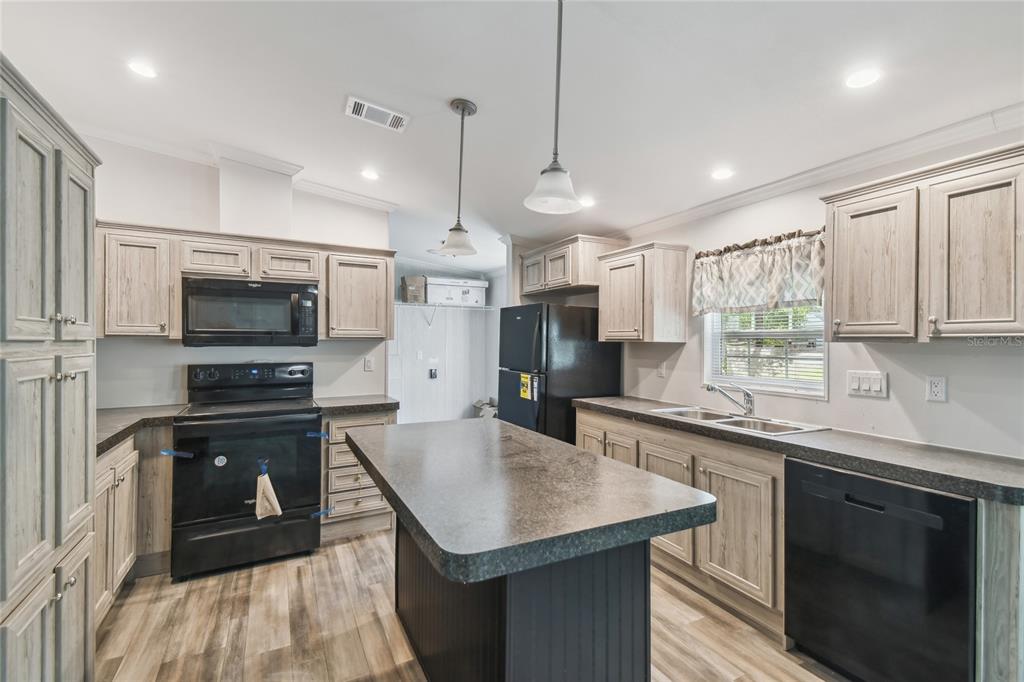 17913 GREENSBORO STREET, SPRING HILL, FL — photo 5 of 26