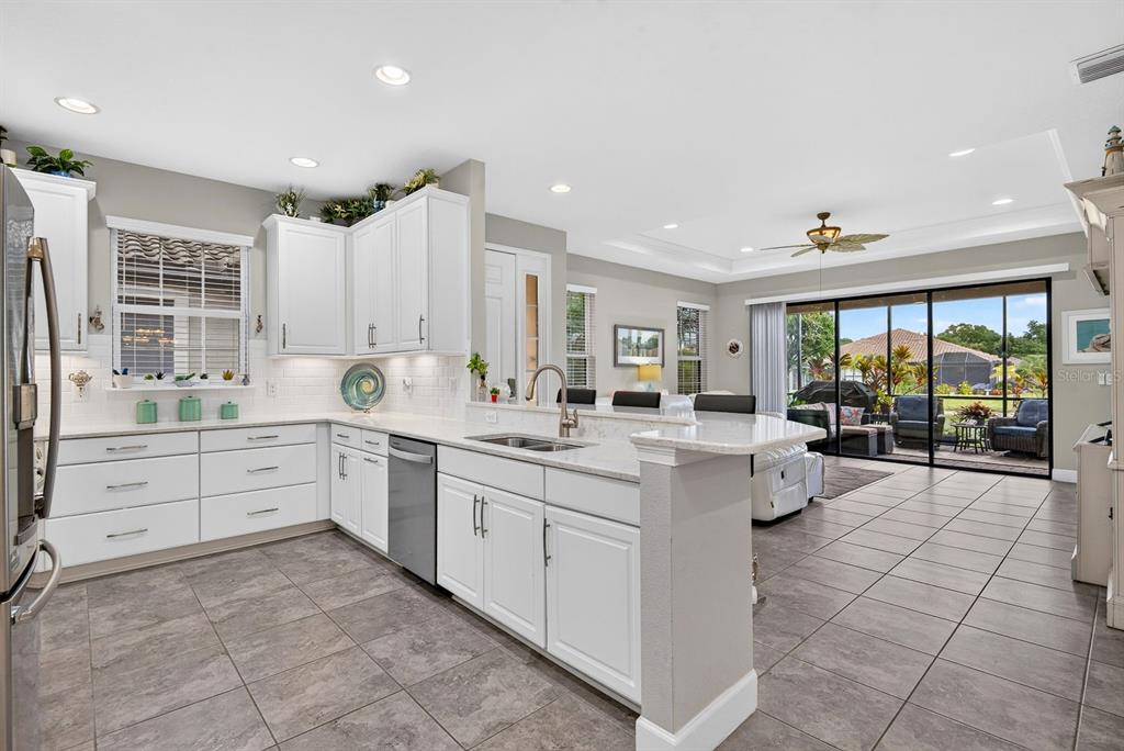 5415 TALIAFERRO COURT, PALMETTO, FL — photo 4 of 30