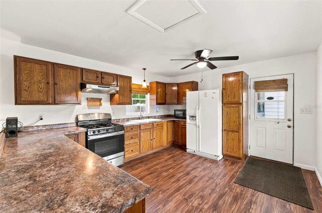 5223 AZALEA CIRCLE, DADE CITY, FL — photo 4 of 30