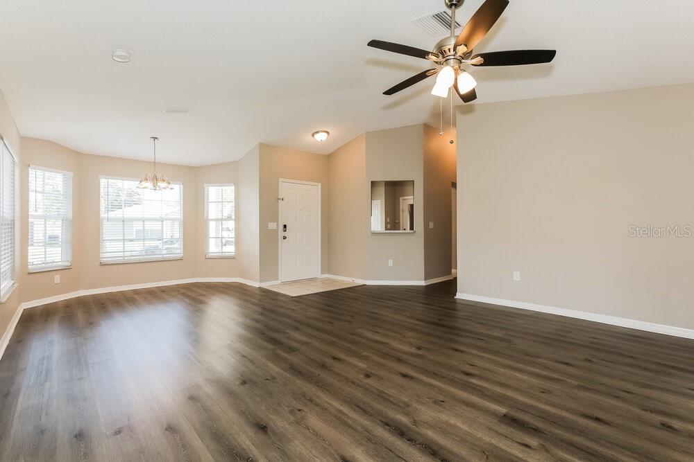 11951 LARK SONG LOOP, RIVERVIEW, FL — photo 3 of 16