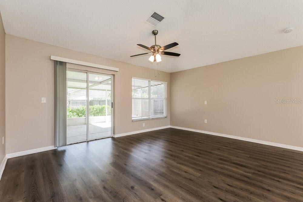 11951 LARK SONG LOOP, RIVERVIEW, FL — photo 4 of 16