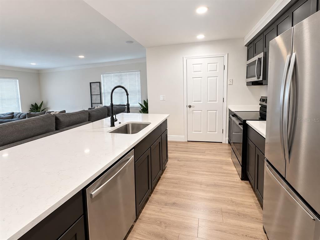 6611 TIME SQUARE AVENUE UNIT 105, ORLANDO, FL — photo 4 of 13