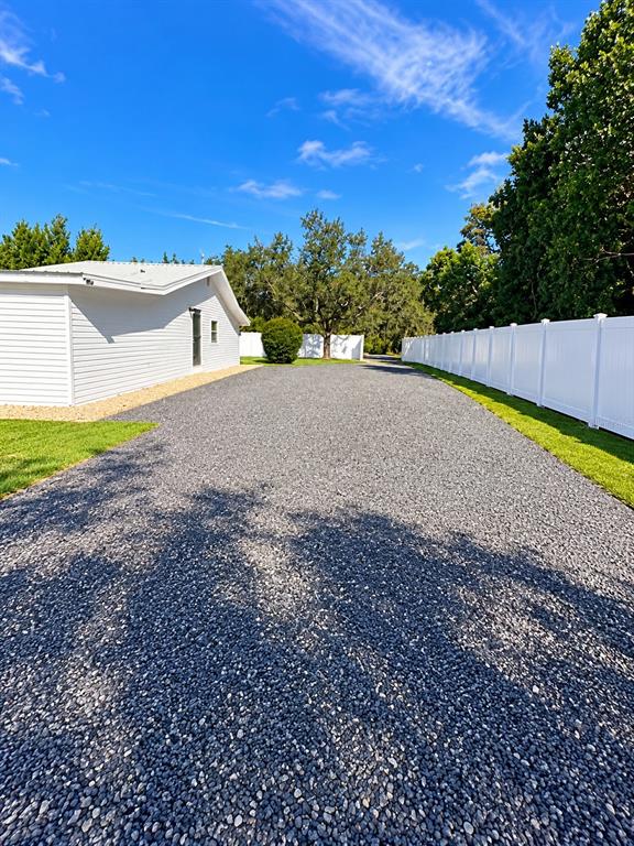 162 MYRTLE ROAD, LAKE WALES, FL — photo 4 of 23