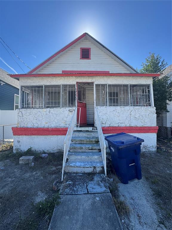 1936 W CYPRESS STREET