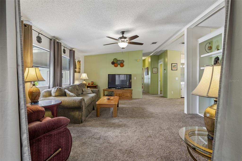 25040 BETTON HILL, LEESBURG, FL — photo 4 of 20