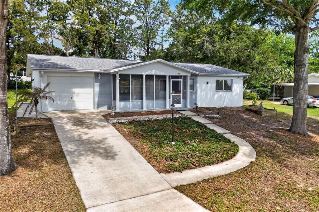 102 S Lucille STREET