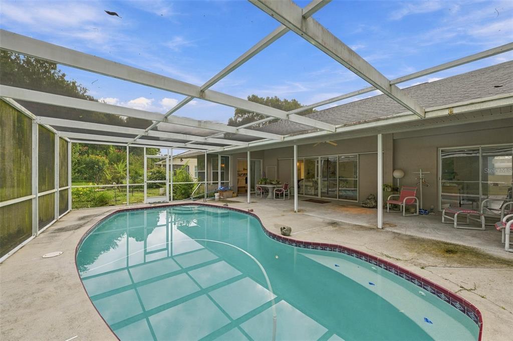 8657 CYPRESS LAKES BOULEVARD, NEW PORT RICHEY, FL — photo 2 of 52