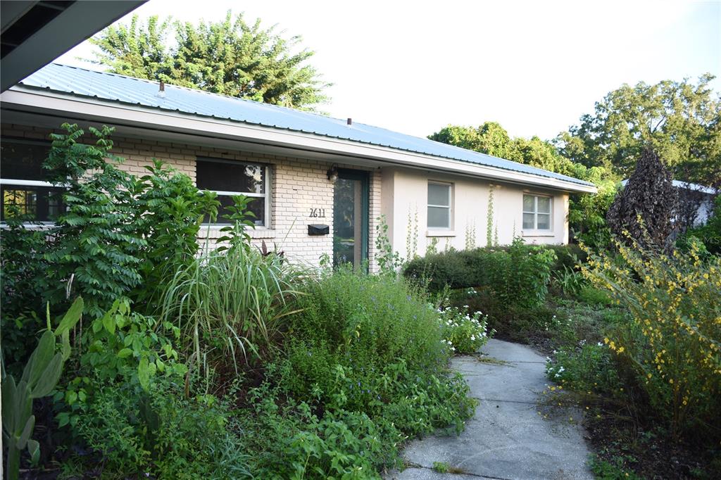 2611 COLLINS AVENUE, LAKELAND, FL — photo 3 of 30