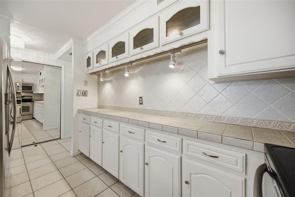 4141 BAYSHORE BOULEVARD UNIT 1502, TAMPA, FL — photo 5 of 30