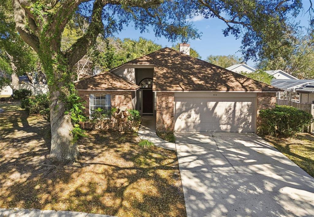 304 STERLING LAKE DRIVE