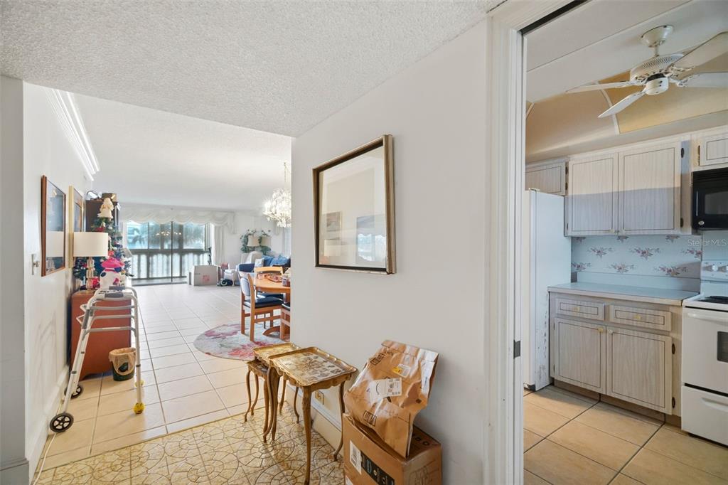 131 BLUFF VIEW DRIVE UNIT 107, BELLEAIR BLUFFS, FL — photo 4 of 27