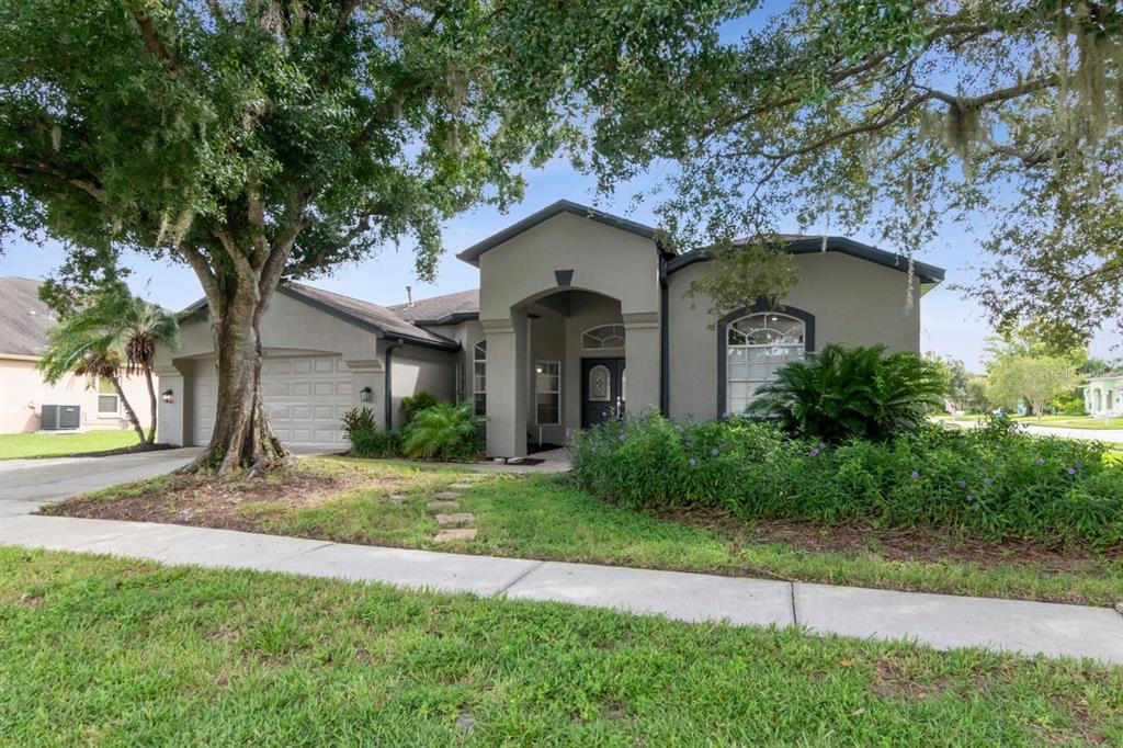 1630 LITTLEBROOK LANE, WESLEY CHAPEL, FL — photo 2 of 30