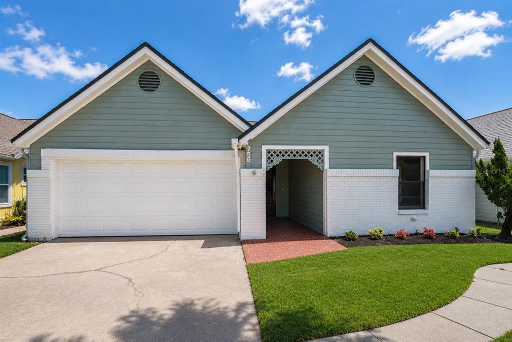 756 PINE SHORES CIRCLE
