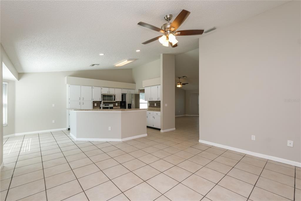 13424 SILVERCREEK DRIVE, RIVERVIEW, FL — photo 4 of 15