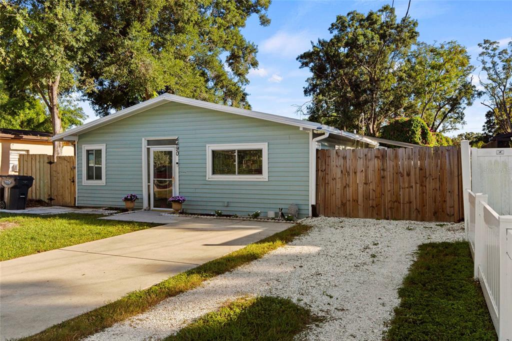 4490 49TH AVENUE N, ST PETERSBURG, FL — photo 2 of 30